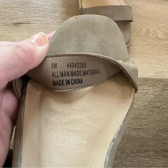 C Comfort Women's Neutral Tan/ Tauge Slip-On with Ankle Strap Wedges Size 8M GUC - Picture 9 of 9